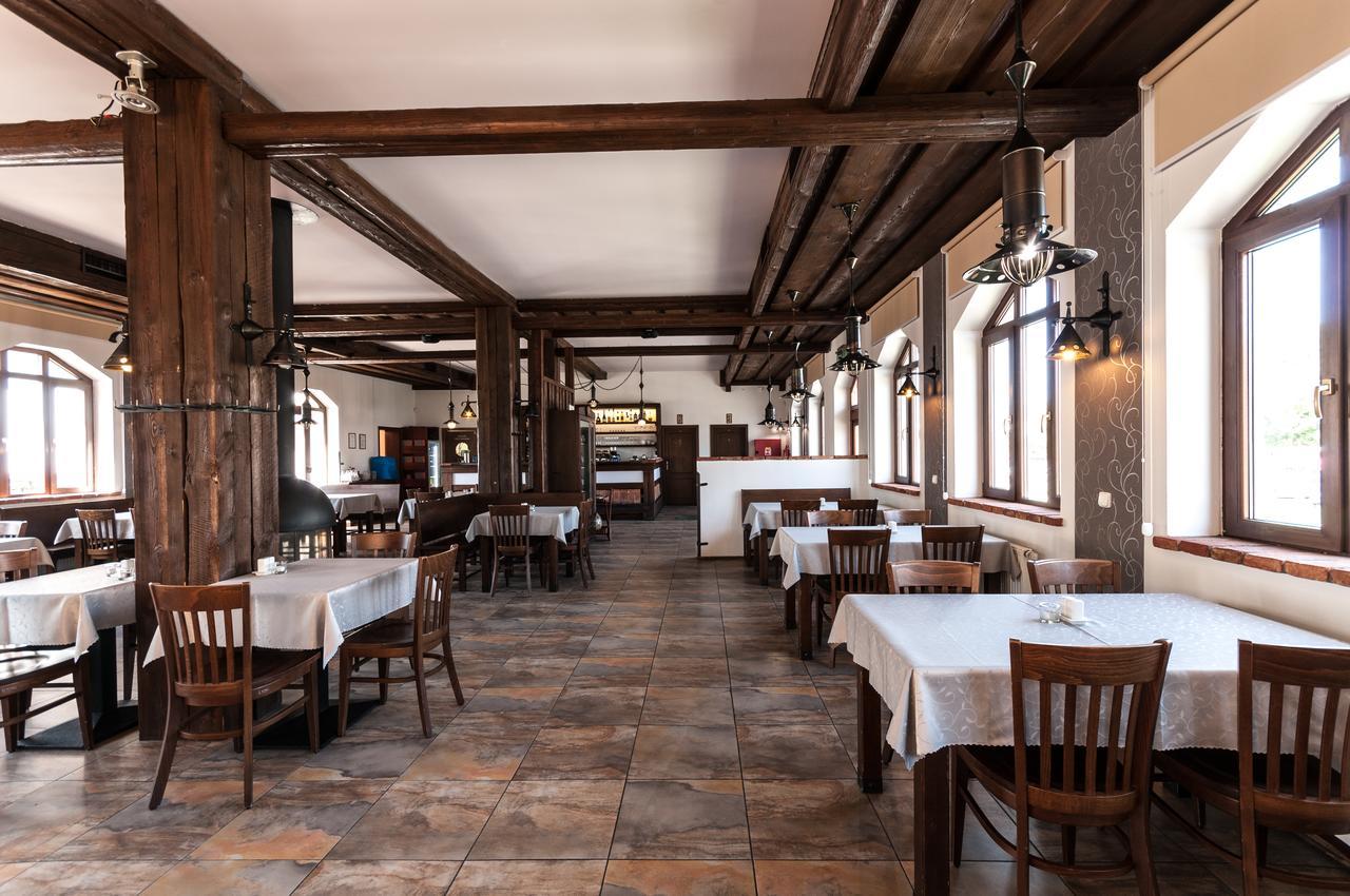 ברנו Hotel Slunecni Dvur מראה חיצוני תמונה