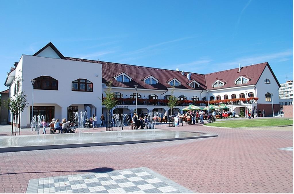 ברנו Hotel Slunecni Dvur מראה חיצוני תמונה
