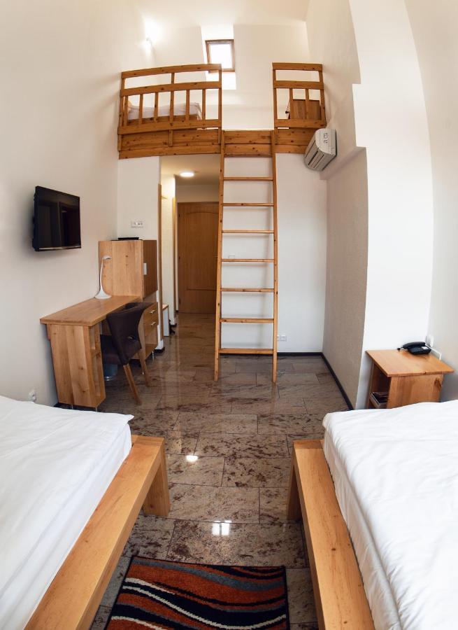 ברנו Hotel Slunecni Dvur מראה חיצוני תמונה