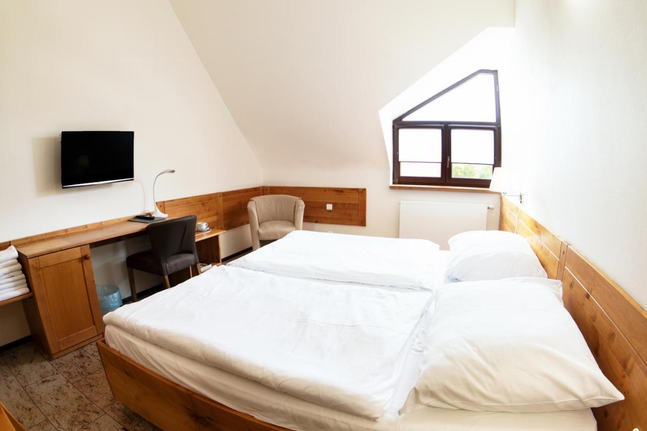ברנו Hotel Slunecni Dvur מראה חיצוני תמונה